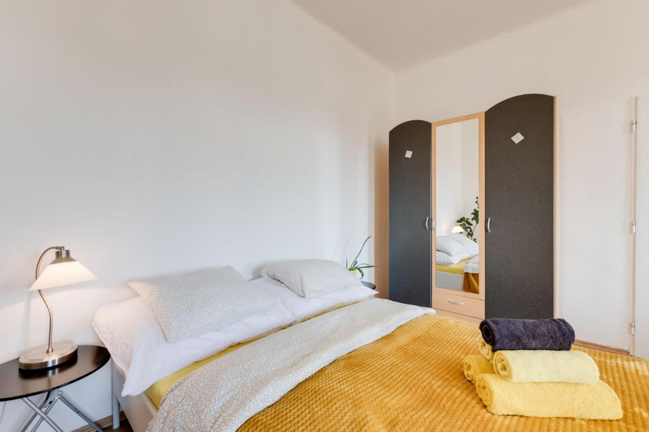 Sunshine Apartment Near The City Center براغ المظهر الخارجي الصورة