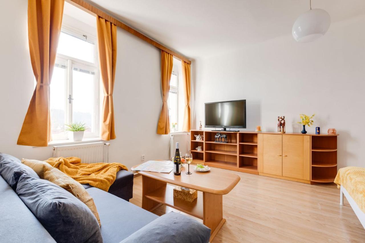 Sunshine Apartment Near The City Center براغ المظهر الخارجي الصورة