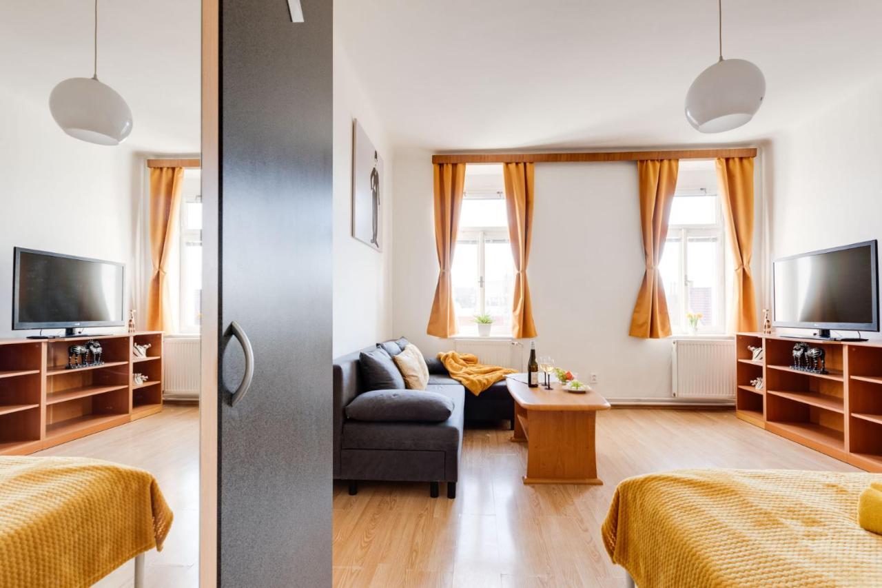Sunshine Apartment Near The City Center براغ المظهر الخارجي الصورة