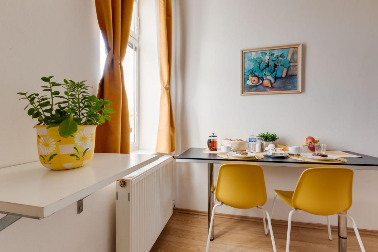 Sunshine Apartment Near The City Center براغ المظهر الخارجي الصورة