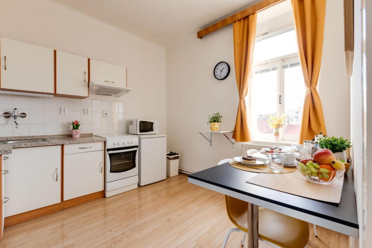 Sunshine Apartment Near The City Center براغ المظهر الخارجي الصورة